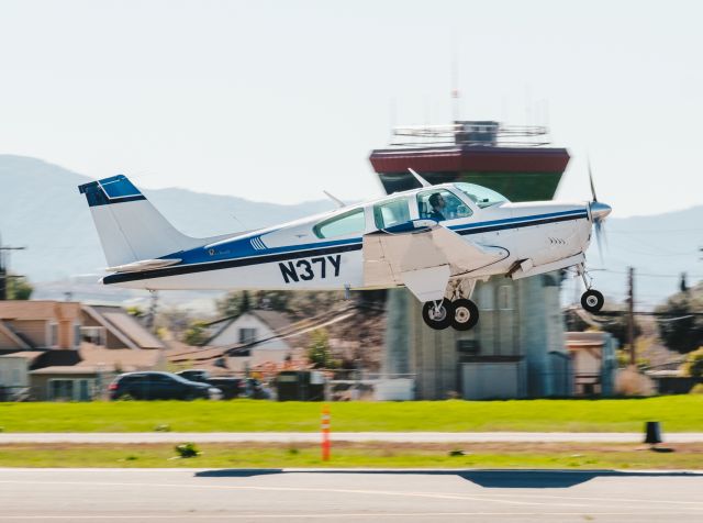 Beechcraft Bonanza (33) (N37Y) - Congrats on the new ride Jeff :)