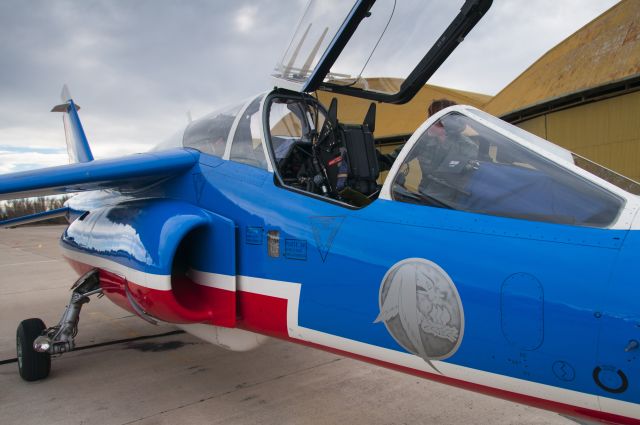 — — - Visite BA 701 - Patrouille de France