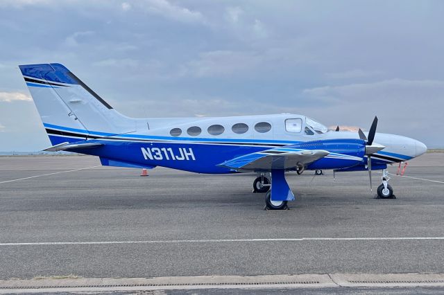 Cessna 421 (N311JH)