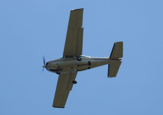 Cessna Skyhawk (N9510Y)