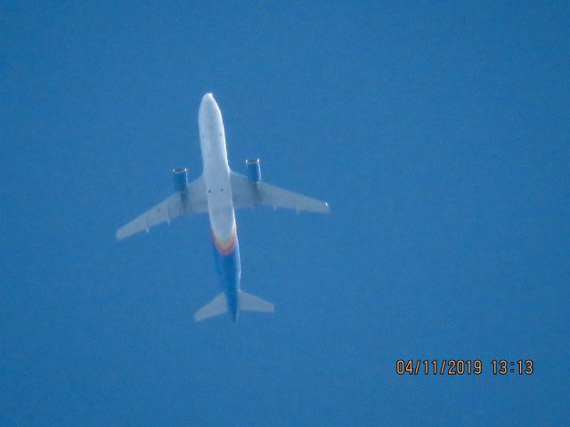 Airbus A320 (N273NV)