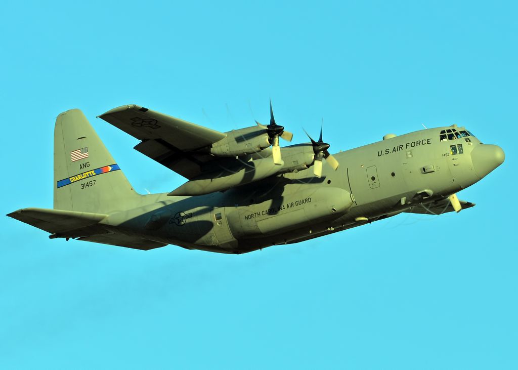 Lockheed C-130 Hercules (93-1457)