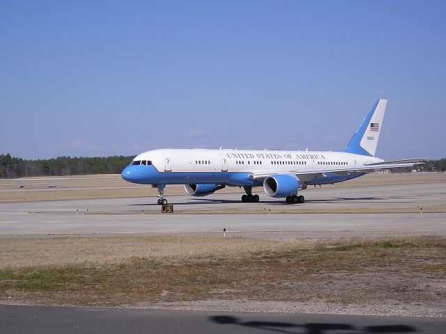 Boeing 757-200 (N90003) - President Bush in Air Force One taxiing out for departure from Raleigh-Durham