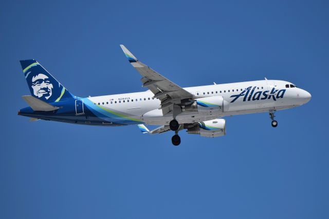 Airbus A320 (N284VA) - SEXY LOOKING WITH THOSE WINGLETS/SHARKLETS. Shown landing ORD 05-04-19 First pic of this aircraft in the ASA colors on the data-base.