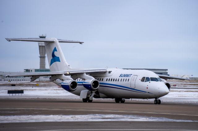 C-FXRJ — - A unique 4-engined plane that reminds me of a mini Antonov 124.