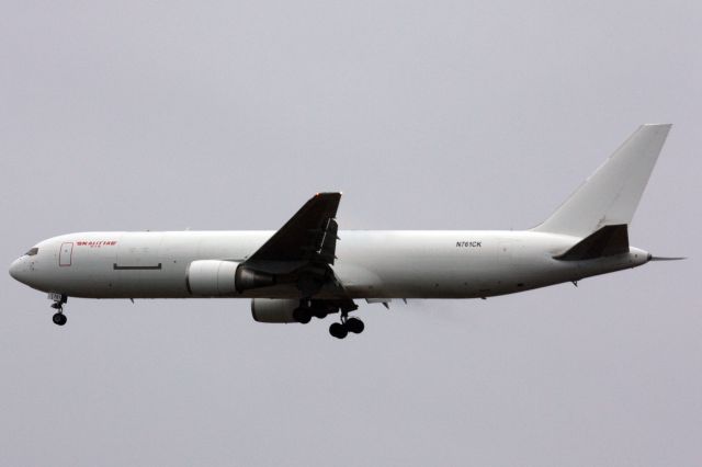BOEING 767-300 (N761CK)