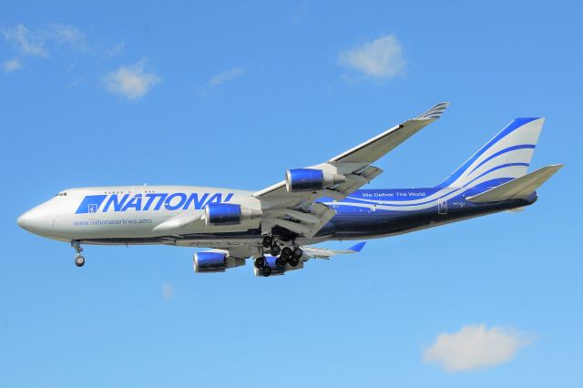 Boeing 747-400 (N919CA)