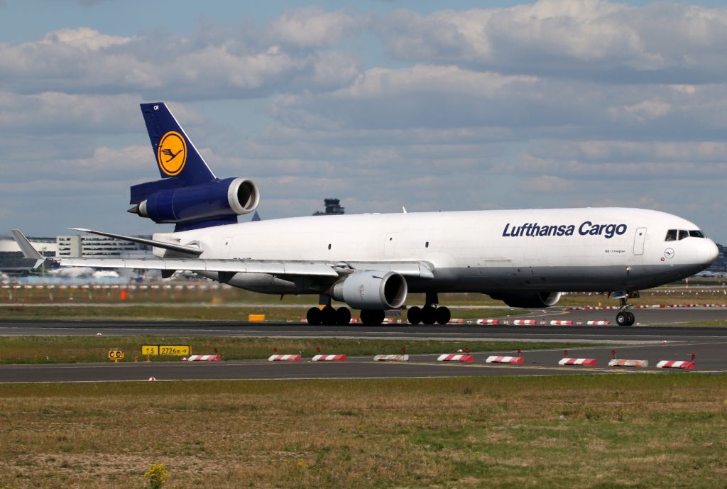 Boeing MD-11 (D-ALCR)