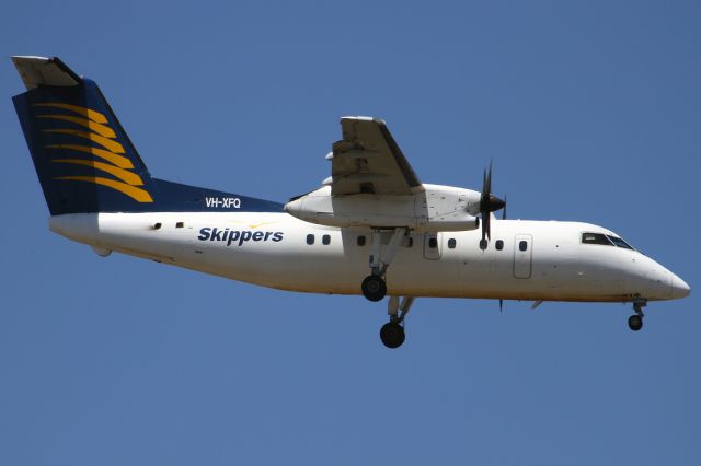 de Havilland Dash 8-100 (VH-XFQ)