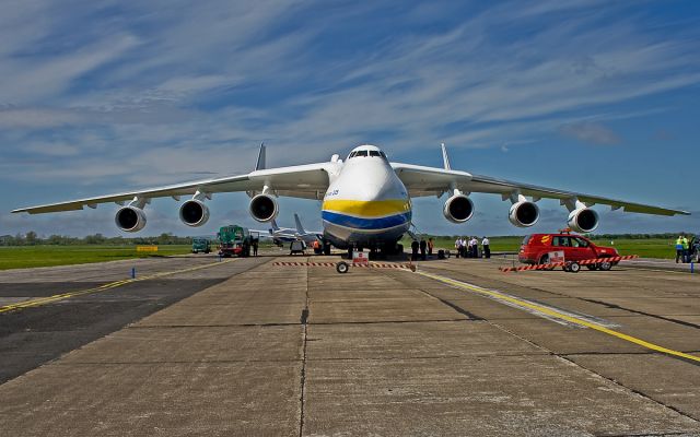 Antonov An-225 Mriya (UR-82060) - an-225 ur-82060 parked at shannon.21/5/13.