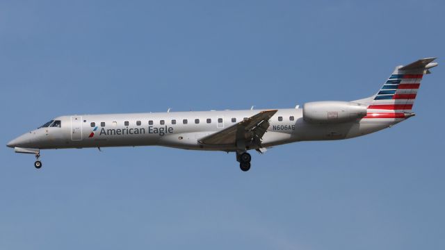 Embraer ERJ-145 (N606AE) - May 09 2018