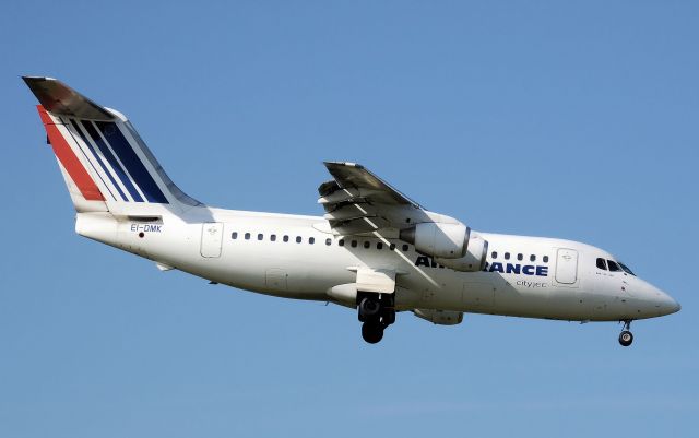 Avro Avroliner (RJ-85) (EI-DMK) - City Jet Operated By Air France Coming Into Land At Paris Charles De Gaulle Airport