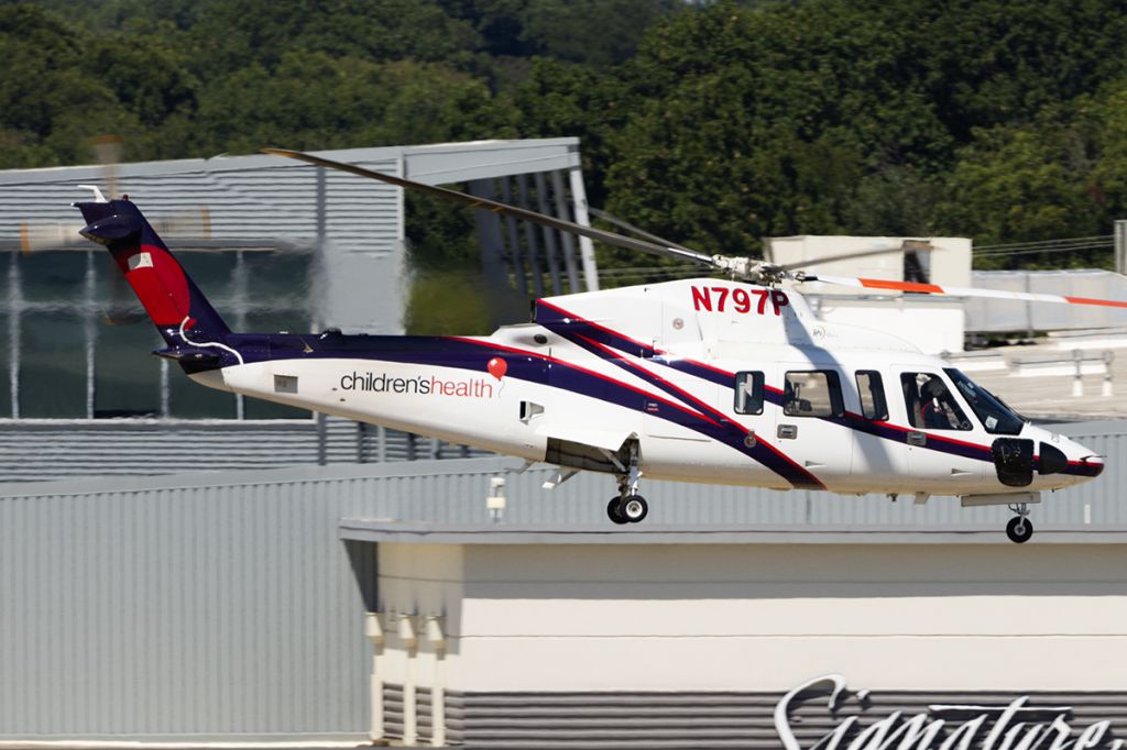 Sikorsky S-76 (N797P)