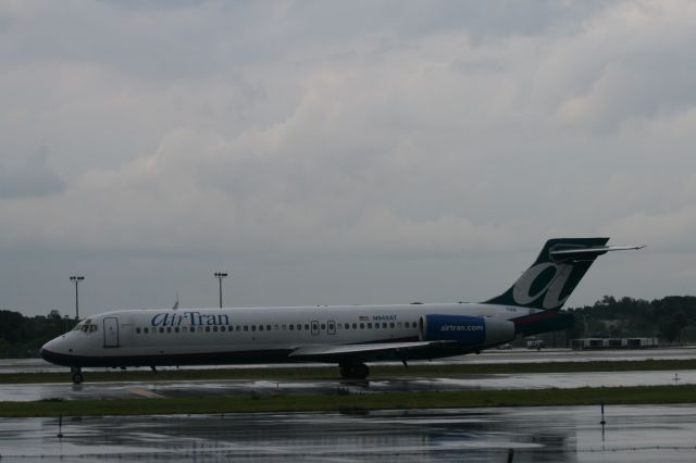 Boeing 717-200 (N945AT)