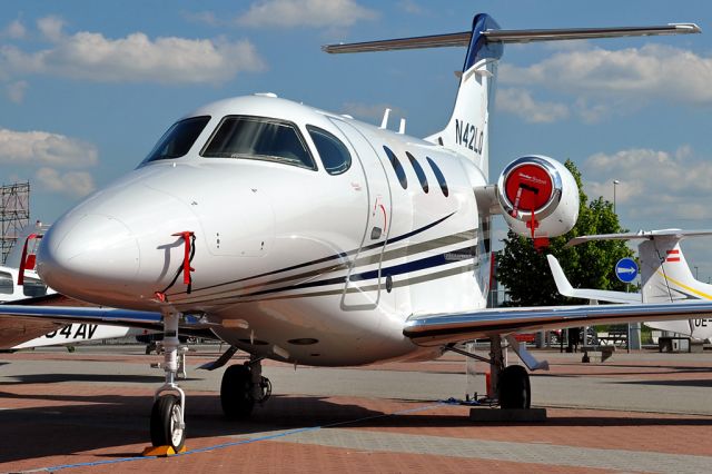 Beechcraft Premier 1 (N42LQ) - AeroExpo 2009