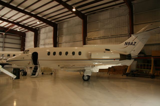 Hawker Siddeley HS-125-400 (N9AZ)