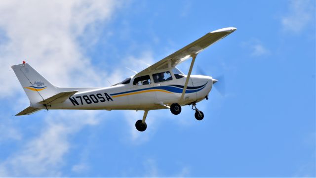 Cessna Skyhawk (N780SA) - Bridgewater State Cessna Skyhawk - New Bedford Regional Airport (27-May-2021)