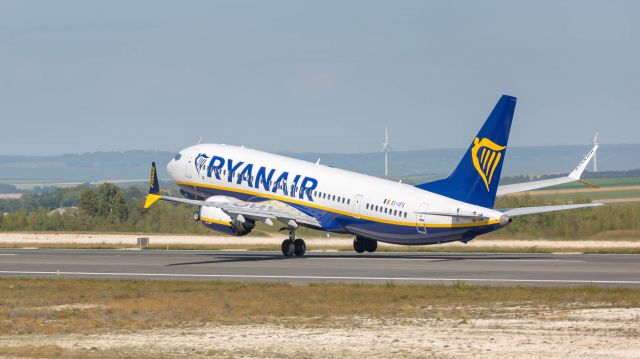 Boeing 737-800 (EI-IFS)