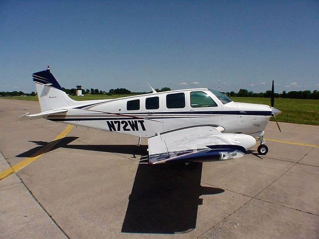 Beechcraft Bonanza (36) (N72WT)