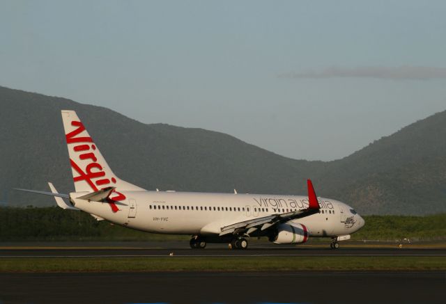 Boeing 737-700 (VH-YVC)