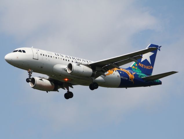 Airbus A319 (N822AW)