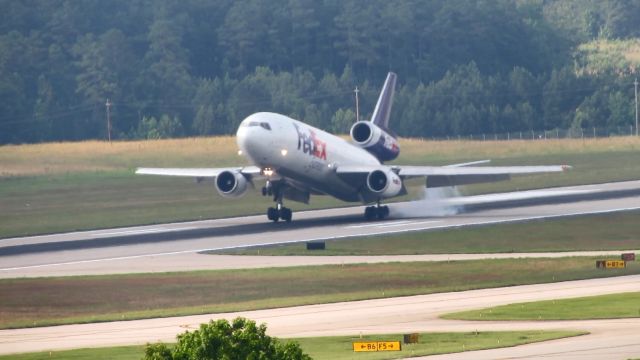 McDonnell Douglas DC-10 (N389FE) - N389FE substituting for the normal 763 for FDX785 on the KMEM-KRDU route on June 8, 2018.