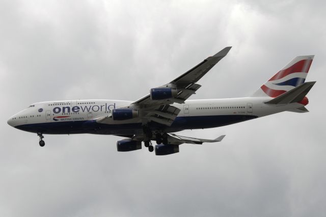 Boeing 747-400 (G-CIVM) - One World CS