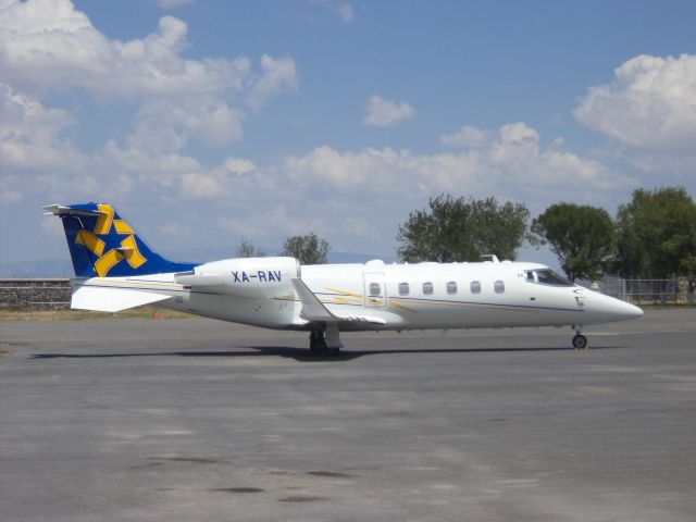 Learjet 60 (XA-RAV)