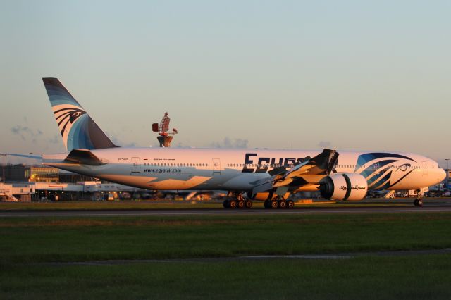 Boeing 777-200 — - Spoilers and thrust reversers bring the B777-300ER to a manageable 80 knots speed, where brakes can slow it down further to allow it to exit the runway.