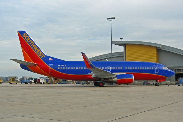 BOEING 737-300 (N643SW) - Southwest Airlines, N643SW, Boeing 737-3H4(WL), msn 27716, Photo by John A. Miller, a rel=nofollow href=http://www.PhotoEnrichments.comwww.PhotoEnrichments.com/a