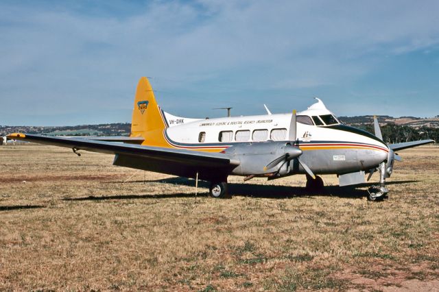 VH-DHK — - CSIRO - DE HAVILLAND DH-104 DOVE 5 - REG : VH-DHK (CN 04508) - PARAFIELD AIRPORT ADELAIDE SA. AUSTRALIA - YPPF 20/11/1982