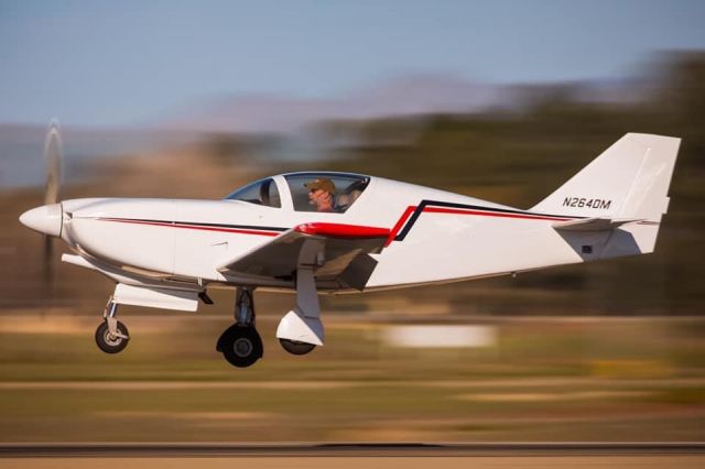 STODDARD-HAMILTON Glasair (N264DM) - Landing 