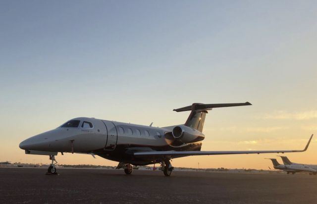 Embraer Phenom 300 (N444MN)