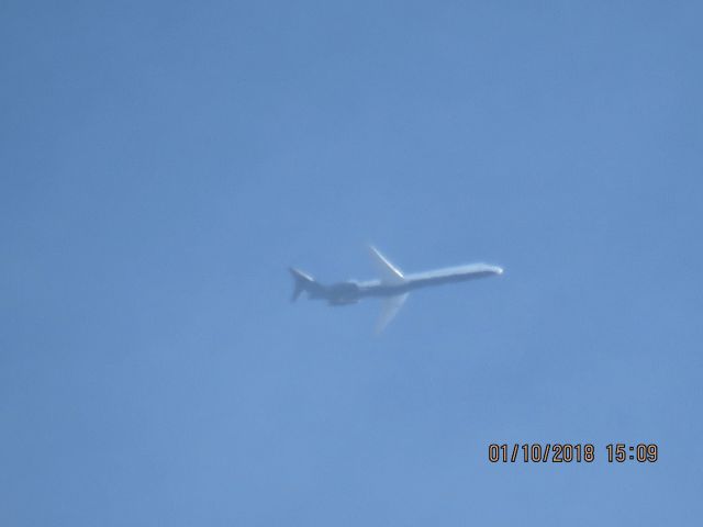 McDonnell Douglas MD-83 (N831US)