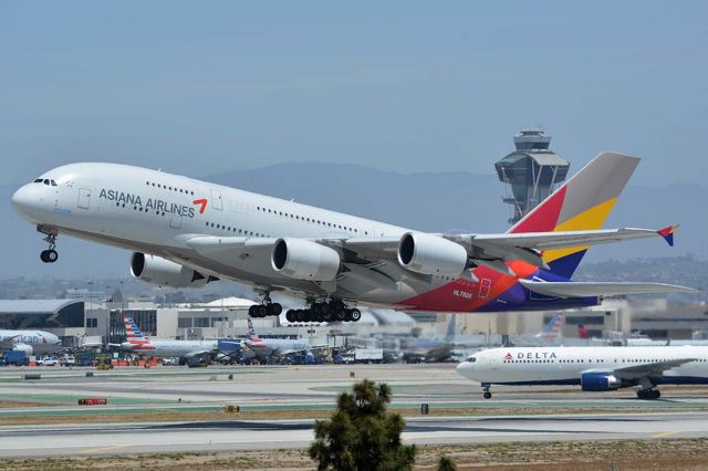 Airbus A380-800 (HL7626) - Asiana Airbus A380-800 HL7626 at LAX on May 3, 2016. 