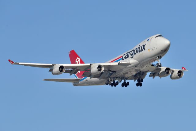 Boeing 747-400 (LX-RCV) - 04-12-23 23-R