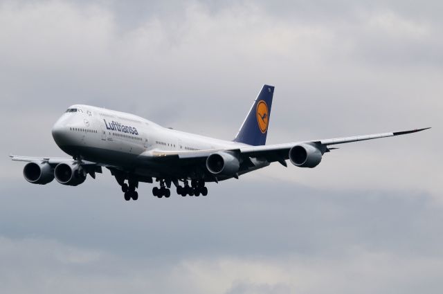 BOEING 747-8 (D-ABYN)