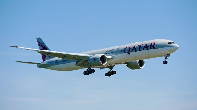 BOEING 777-300 (A7-BER) - BOE832 on final to Rwy 16R to complete a C2 flight on 5.14.18. (ln 1542 / cn 64086).