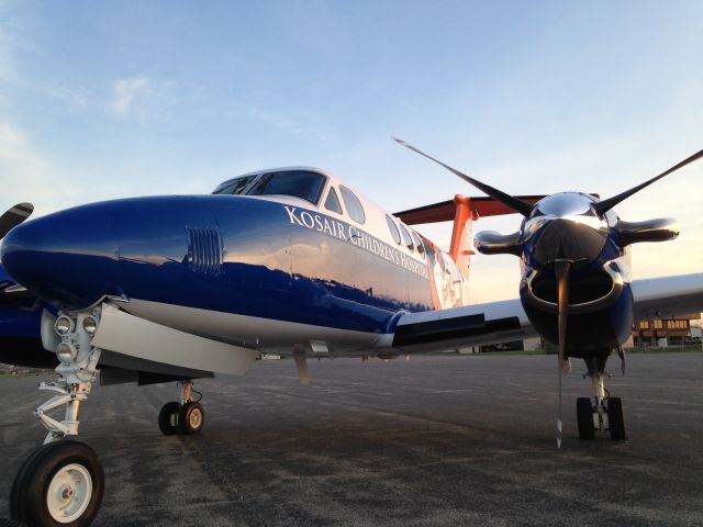 Beechcraft Super King Air 200 (N94KC)