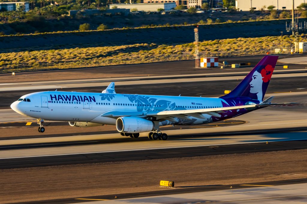 Airbus A330-200 (N391HA) - Hawaiian Airlines A330-200 taking off from PHX on 11/9/22. Taken with a Canon R7 and Tamron 70-200 G2 lens.