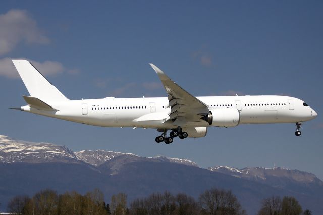 Airbus A350-900 (F-WXAO)