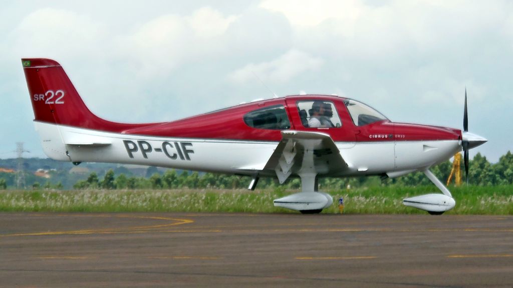 Cirrus SR-22 (PP-CIF)