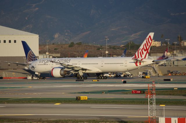 BOEING 777-300ER (VH-VPH)