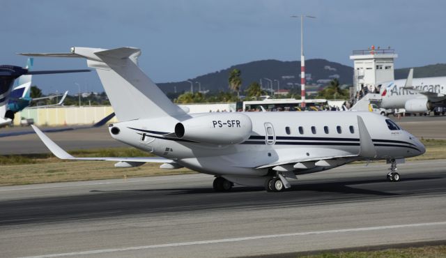 Embraer Legacy 550 (PS-SFR)