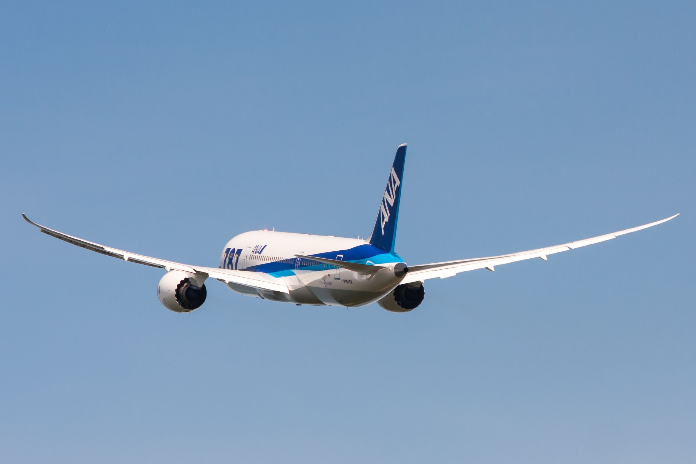 Boeing 787-8 (N1015X) - ANA 787-8 departing for a test flight.  Flex baby flex.