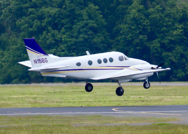 Beechcraft King Air 90 (N156G) - At Downtown Shreveport.