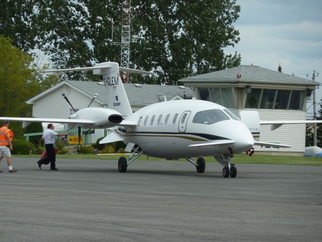 Piaggio P.180 Avanti (C-GLEM) - Cascades executive aircraft, Drummondville Air Show, 08-29-2015