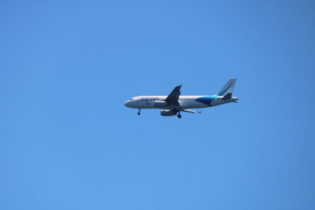 Airbus A320 (HC-CPB)