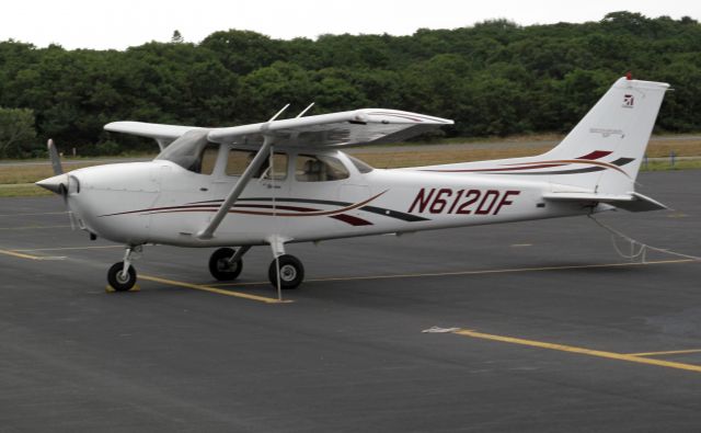 Cessna Skyhawk (N612DF)