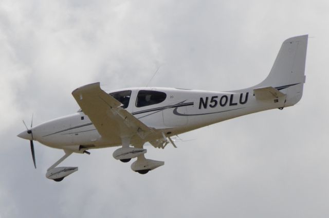 Cirrus SR-20 (N50LU)